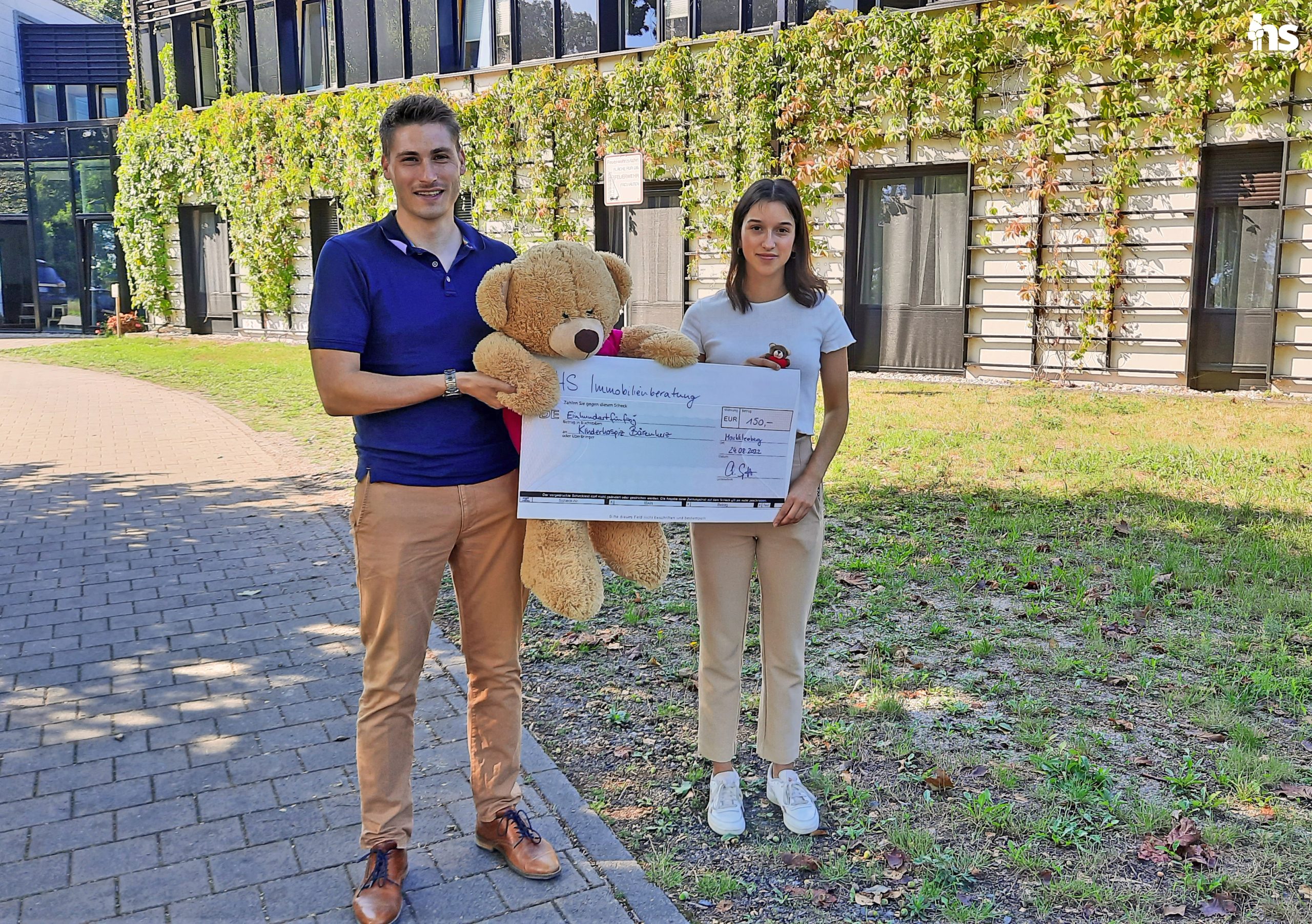 Spendenübergabe an das Hospiz Bärenherz Leipzig