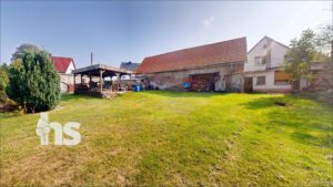 Blick auf ehemalige Scheune