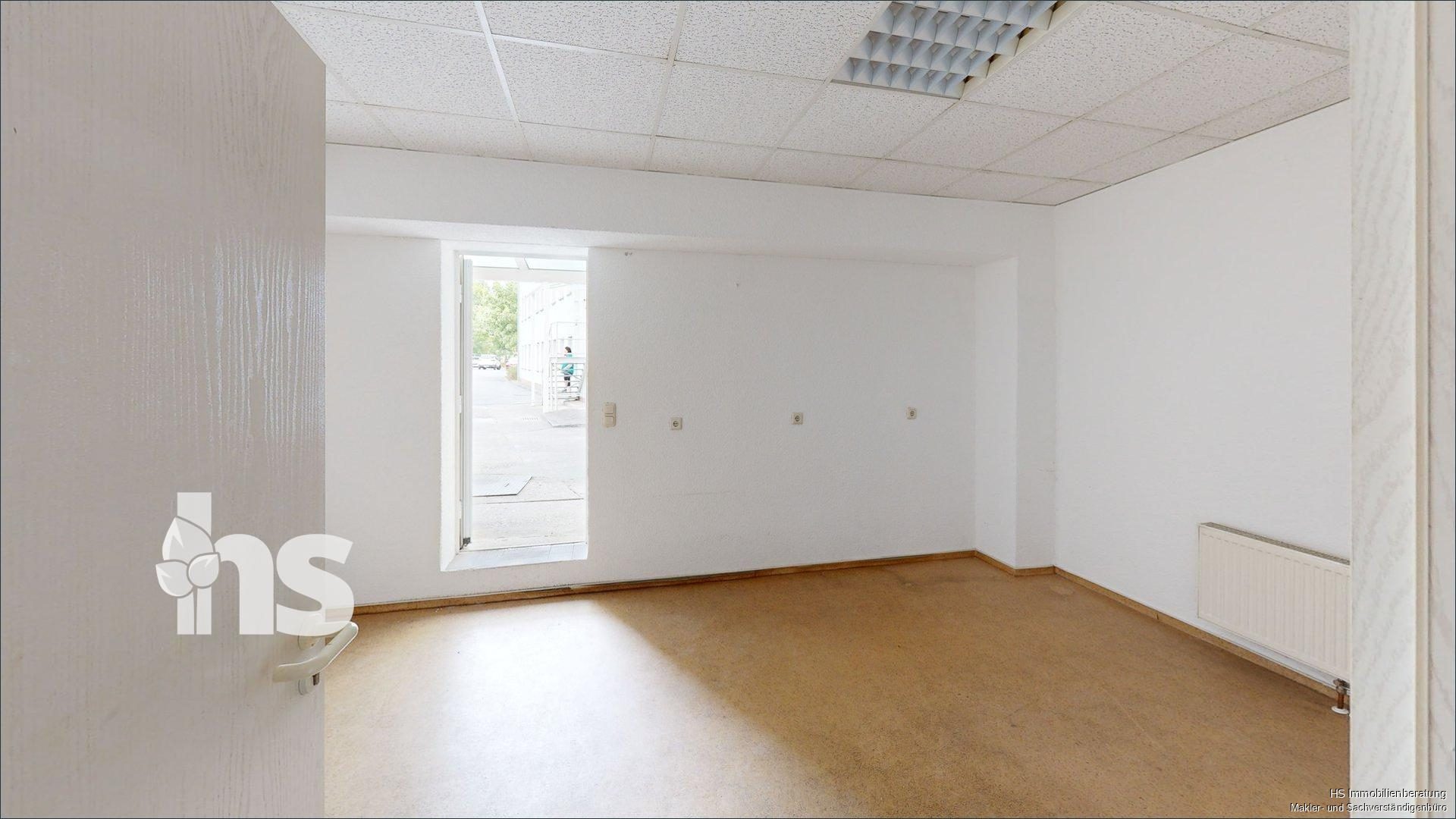Erdgeschoss: Leerstand-Ausgang-zum-Innenhof