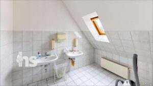 Dental-Labor: WC-oben