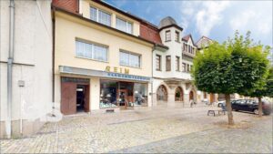 Eingang des Einfamilienhauses in Teuchern, Immobilienmakler HS Immobilienberatung