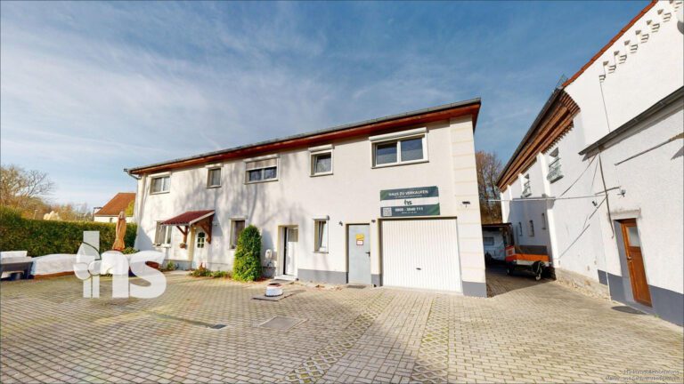 Außenansicht Miethaus/ Garage/ Waschhaus