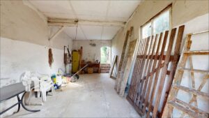 Werkstatt & Durchgang zum Garten