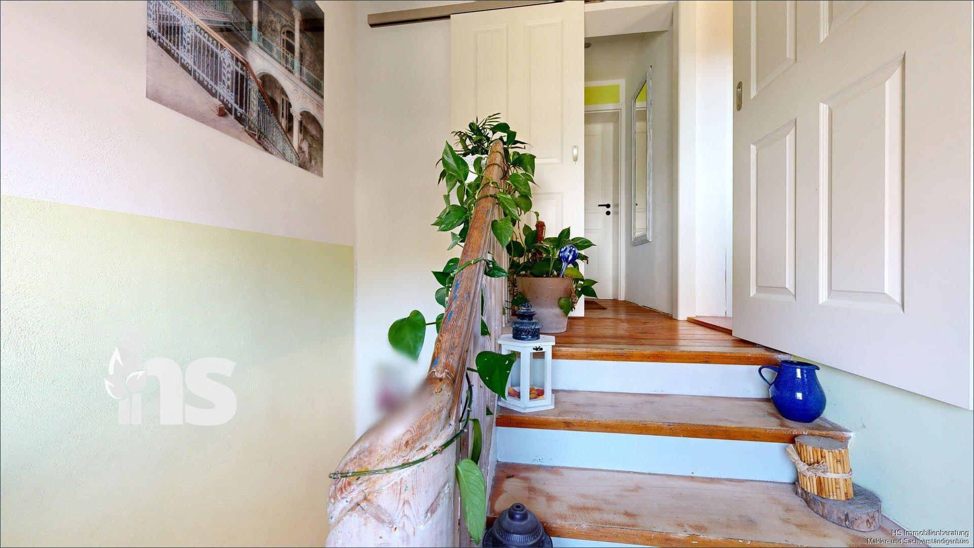 Treppe zum OG