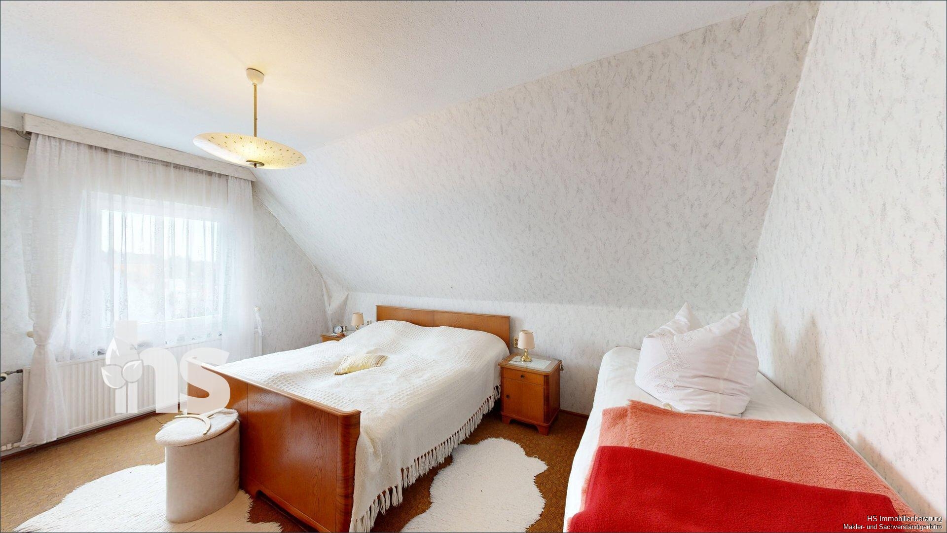 DG - Schlafzimmer 2