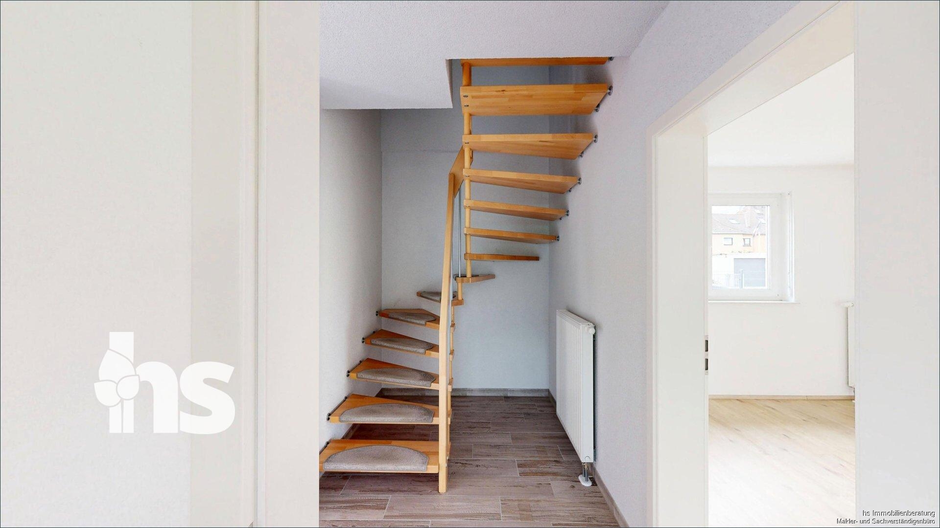 Treppe ins Dachgeschoss